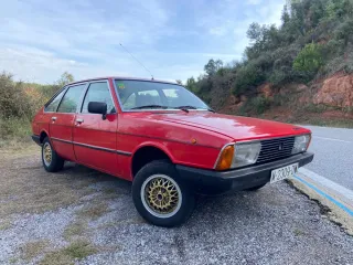 Se alquilan vehículos