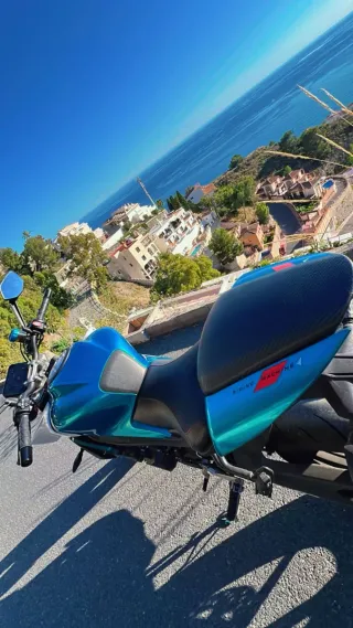 CFMOTO 450NK Azul/Blanco