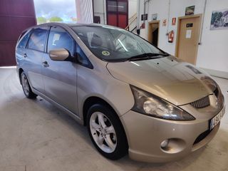 Mitsubishi Grandis 2006