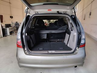 Mitsubishi Grandis 2006