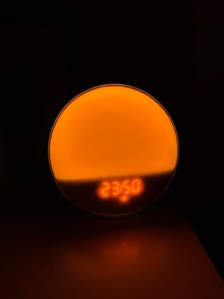 Radio despertador simulador luz amanecer/atardecer