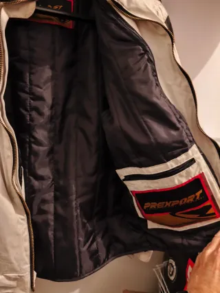 Chaqueta moto entretiempo protecciones