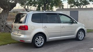 Volkswagen Touran 2012