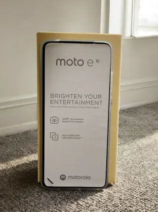 Motorola E15 64GB 32MP AI Camera