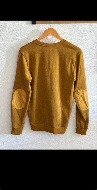 Sudadera Decathlon amarilla con parches