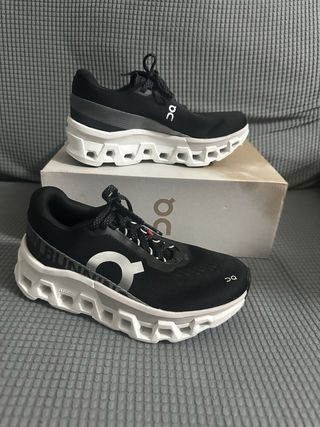 Zapatillas On Cloudmonster 2