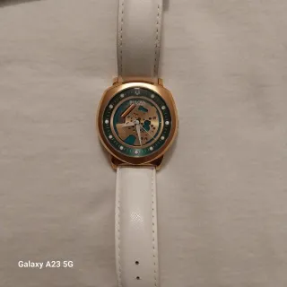 Bulova Accutron II Spaceview Oro