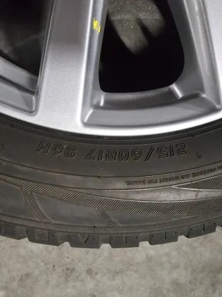 Llantas de Aluminio R17 con neumatico de invierno