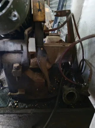 Maquina cortadora de metal, sierra, ingletadora