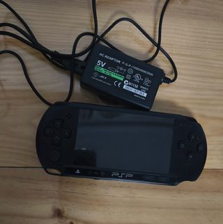 PSP Sony con Cargador