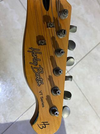 Guitarra Eléctrica y Amplificador Fender