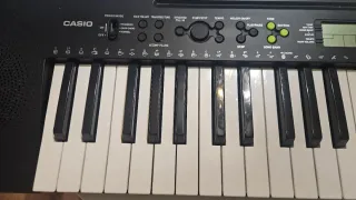 Piano Casio CTK-240