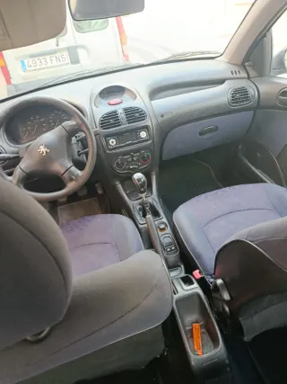 Peugeot 206 1999