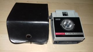 Cámara Kodak Brownie Fiesta Camara Antigua