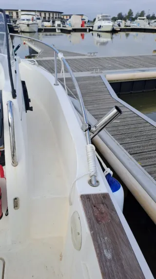 Barca a motore Beneteau Ombrine con motore