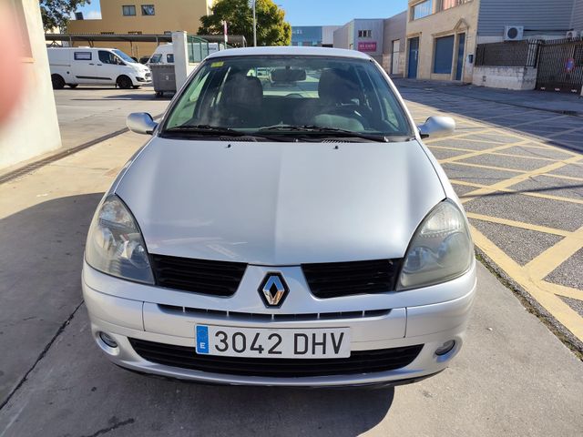 Renault Clio 2005