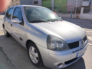 Renault Clio 2005