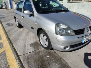 Renault Clio 2005