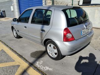 Renault Clio 2005
