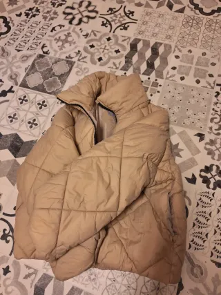 Abrigo acolchado Zara niña beige 13-14 años