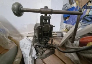 Troquel / timbre manual de polea.