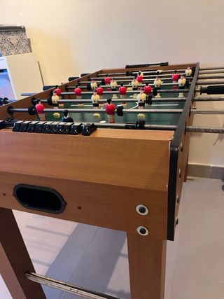 Futbolín de madera 120x60. Alto 80