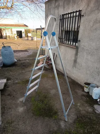 Escalera aluminio Tipermo