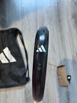 Adidas Metalbone HRD 2024 Pala de padel.