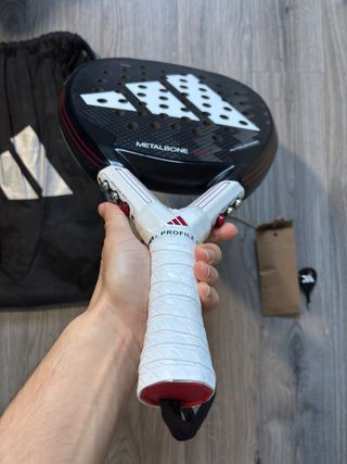 Adidas Metalbone HRD 2024 Pala de padel.