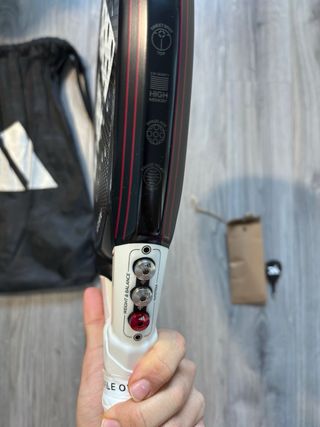 Adidas Metalbone HRD 2024 Pala de padel.