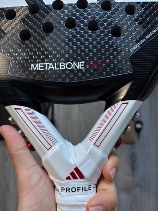 Adidas Metalbone HRD 2024 Pala de padel.