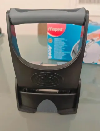 Perforadora Maped Easy - 50% Esfuerzo