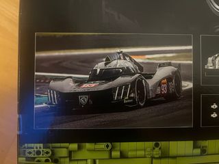 LEGO Technic Peugeot 9X8 24h Le Mans 42156