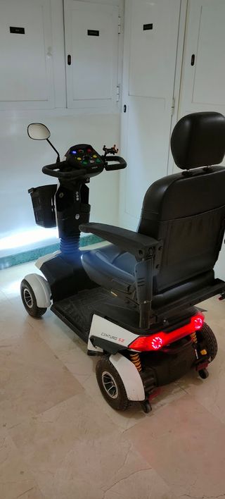 Scooter movilidad reducida 4 ruedas