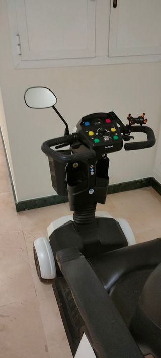 Scooter movilidad reducida 4 ruedas