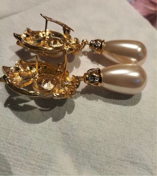 Pendientes antiguos chapados en oro 18k con perlas
