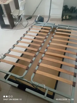 Sofá cama ferro y madera