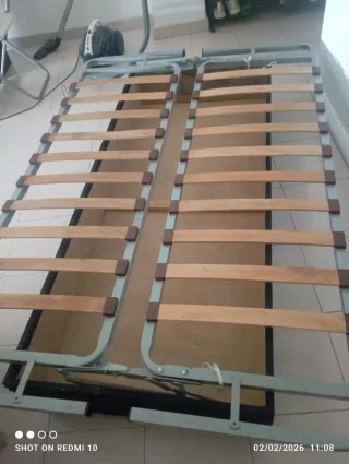 Sofá cama ferro y madera