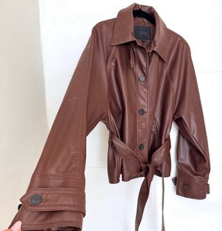 Chaqueta tendencia, efecto piel, marrón, M, Zara