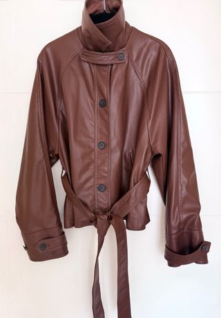 Chaqueta tendencia, efecto piel, marrón, M, Zara