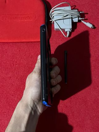 Nintendo 2DS Nera con accessori