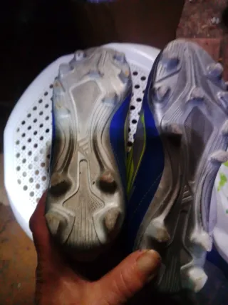 Botas de fútbol Adidas niños Talla 34