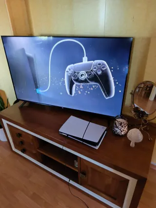 PlayStation 5 Slim Digital 1TB con 2 controller