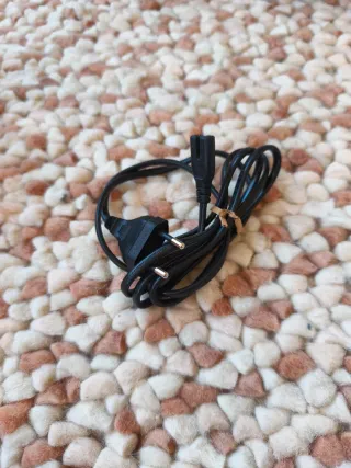 PlayStation 5 Slim Digital 1TB con 2 controller