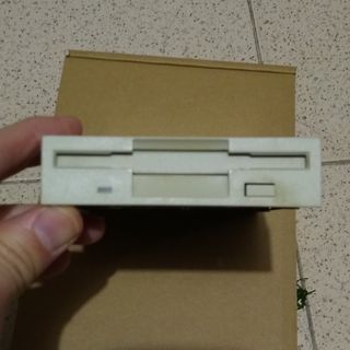 Disquetera NEC FD1231H