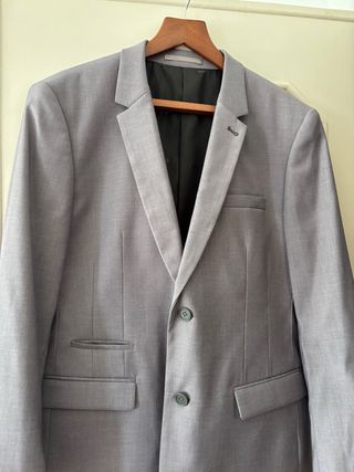 Americana gris hombre