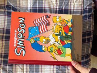 Lote comic simpsons y mortadelo y filemon