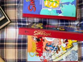 Lote comic simpsons y mortadelo y filemon