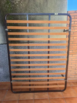 Somier de láminas metálico y madera