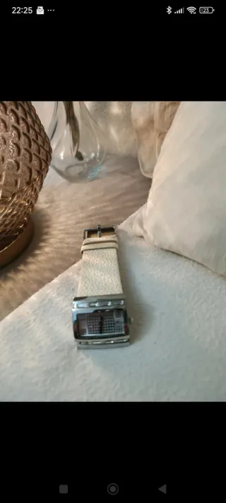 Reloj Lotus Mujer Blanco y Plateado